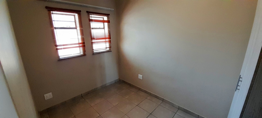 To Let  Bedroom Property for Rent in Belhar Western Cape